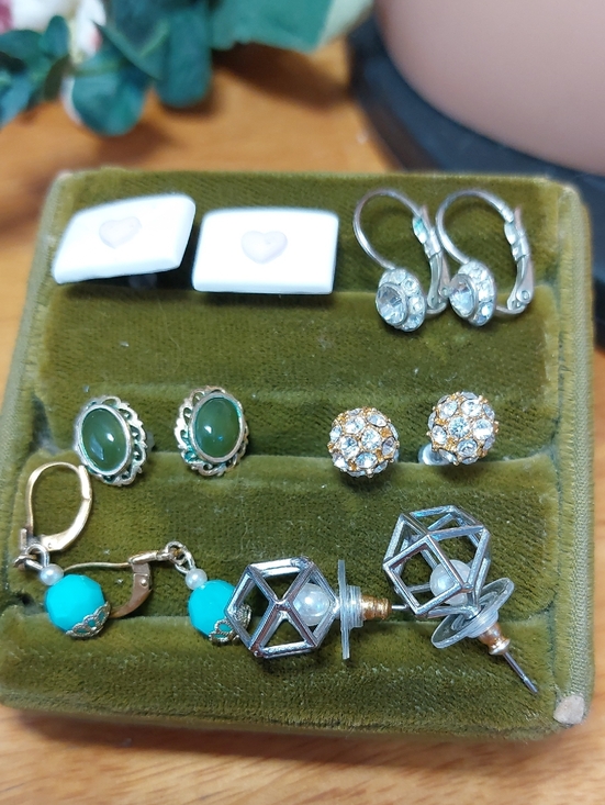 Jewelry - Lot 6 Pair Small Dainty Earrings Jade Crystal Leverback Post